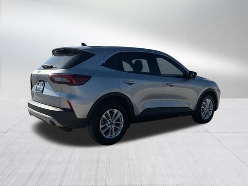 Used 2023 Ford Escape Active w/ Tech Pack #1 FWD image 7