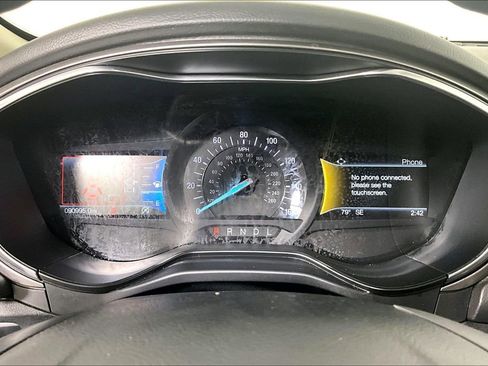 Used 2020 Ford Fusion SE image 20