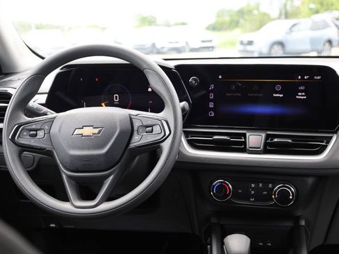 Used 2026 Chevrolet TrailBlazer LS w/ LS Convenience Package AWD/4WD image 23