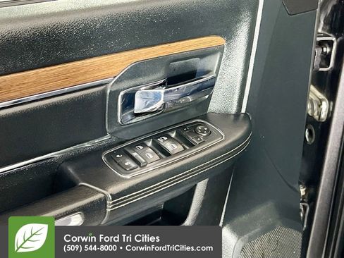 Used 2016 RAM 1500 Laramie w/ Convenience Group image 12