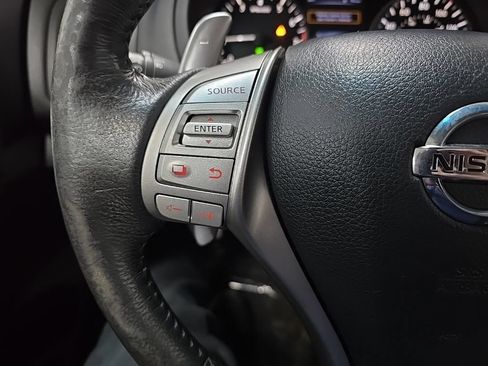 Used 2015 Nissan Altima 3.5 SL FWD image 23