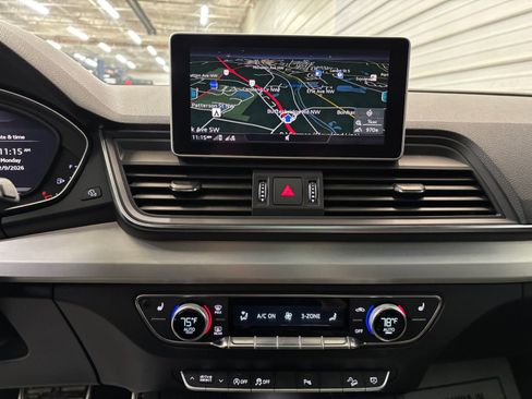 Used 2018 Audi SQ5 Prestige w/ Prestige Package image 17