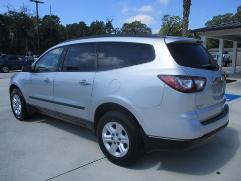 Used 2015 Chevrolet Traverse LS FWD image 21