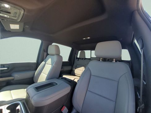 Used 2020 Chevrolet Silverado 2500 LTZ w/ LTZ Premium Package image 19