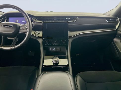 Used 2023 Jeep Grand Cherokee L Laredo image 19