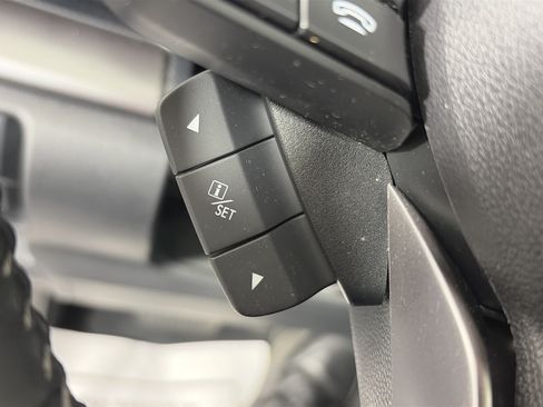 Used 2023 Subaru Forester Premium AWD/4WD image 35