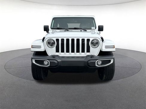 Used 2021 Jeep Wrangler Unlimited Sahara w/ Cold Weather Group image 8