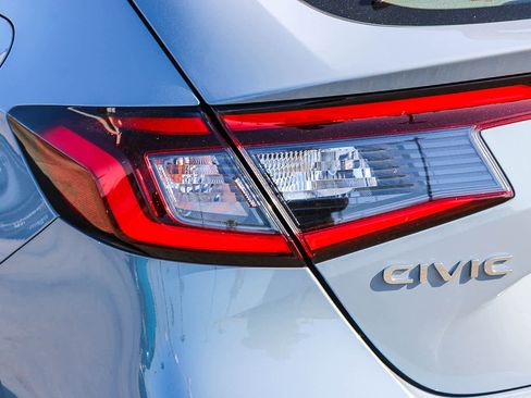 Certified 2023 Honda Civic Sport image 9