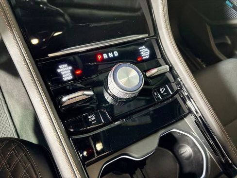 Certified 2025 Jeep Grand Cherokee Summit AWD/4WD image 19