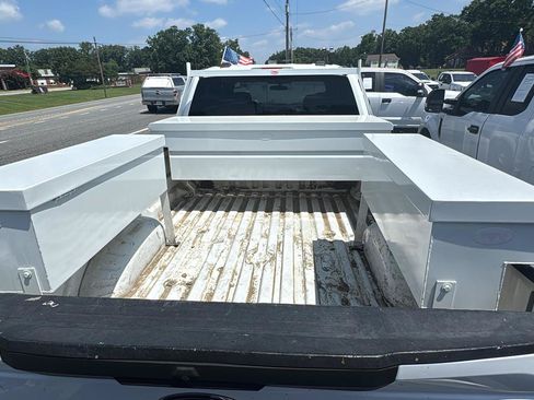 Used 2020 Ford F250 XL w/ Power Equipment Group RWD image 5