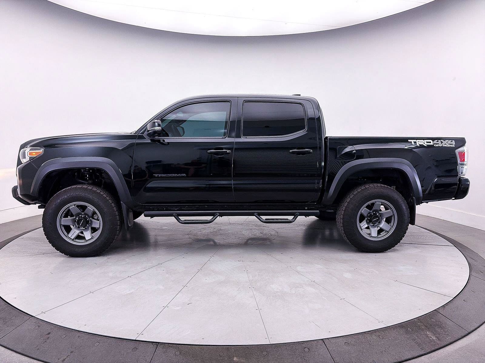 Used 2020 Toyota Tacoma TRD Off-Road w/ Technology Package AWD/4WD image 42