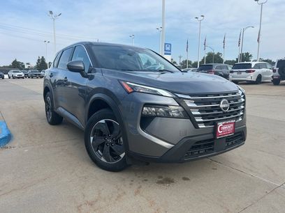 Used 2024 Nissan Rogue SV