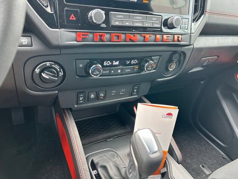 New 2026 Nissan Frontier PRO-4X w/ Tow Package AWD/4WD image 30
