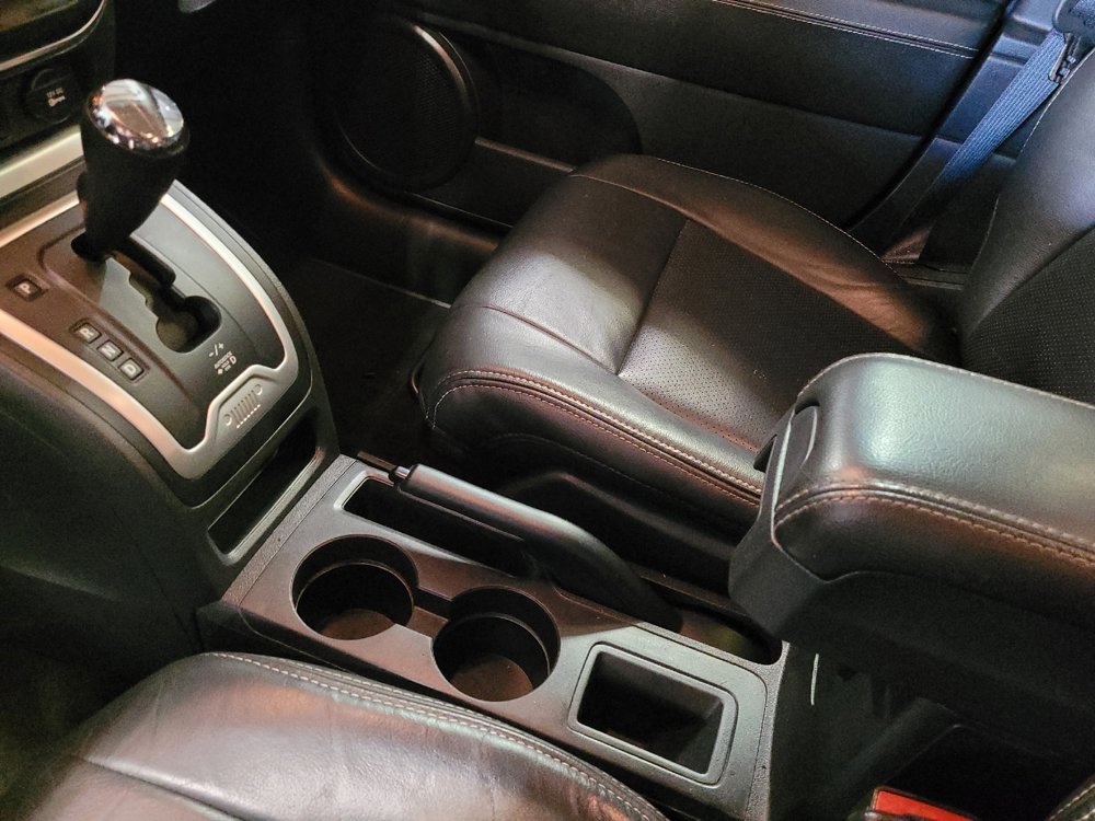 Used 2015 Jeep Compass High Altitude FWD image 26
