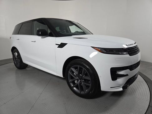 New 2026 Land Rover Range Rover Sport Dynamic SE AWD/4WD image 16