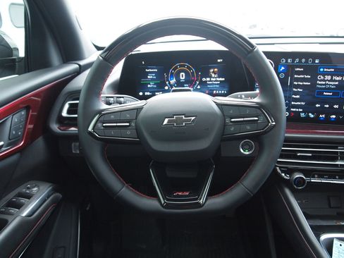 Used 2024 Chevrolet Traverse RS w/ LPO, Floor Liner Package image 21