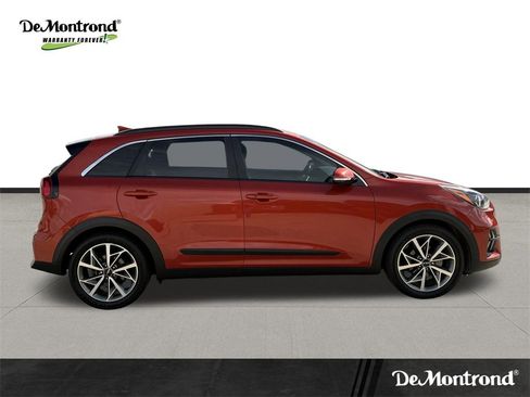 Used 2022 Kia Niro Touring Special Edition image 4