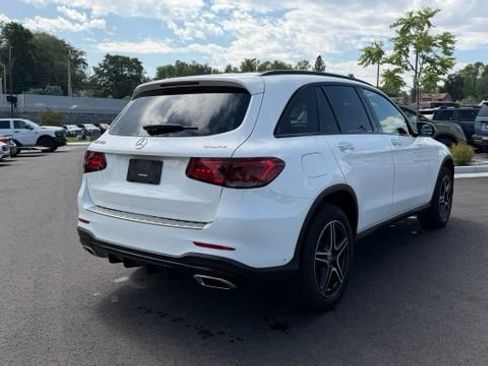 Used 2022 Mercedes-Benz GLC 300 4MATIC image 3