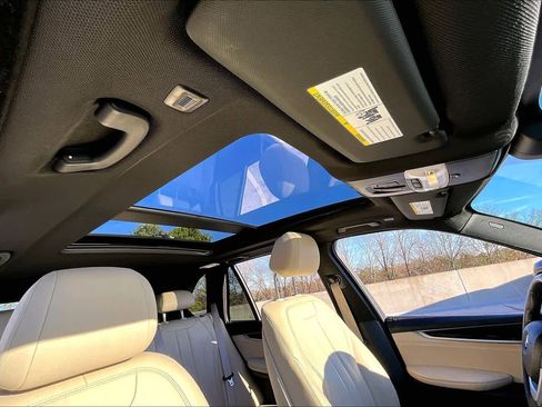 Used 2018 BMW X5 xDrive40e image 13