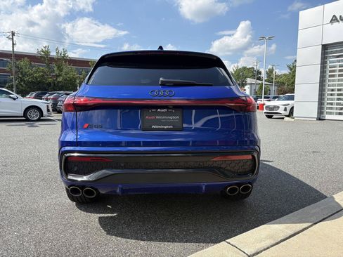 New 2026 Audi SQ5 Prestige AWD/4WD image 4