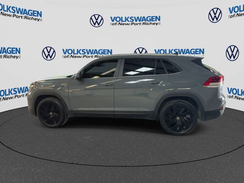 Used 2024 Volkswagen Atlas Cross Sport SE FWD image 5