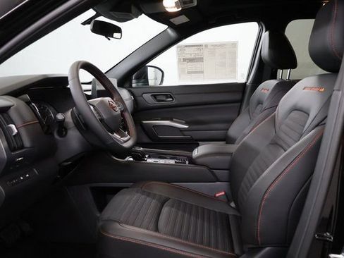New 2026 Nissan Pathfinder Rock Creek w/ Rock Creek Premium Package AWD/4WD image 12