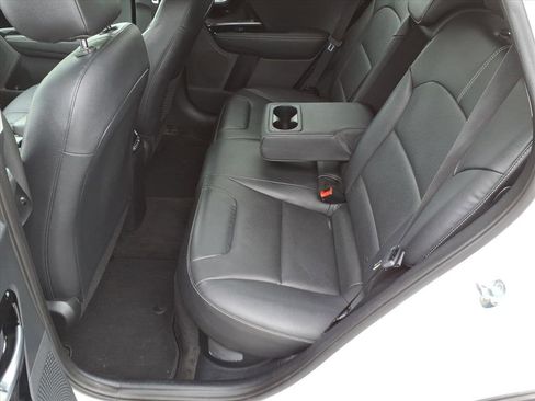 Used 2022 Kia Niro EX Premium image 12