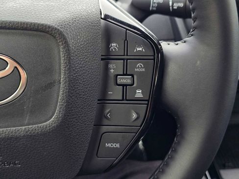 Used 2026 Toyota Prius Plug-In Hybrid image 33