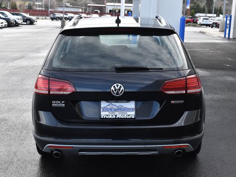 Used 2019 Volkswagen Golf Alltrack SE image 7