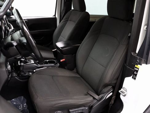 Used 2021 Jeep Wrangler Willys image 9