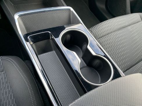 Used 2025 Chevrolet Equinox LT image 40