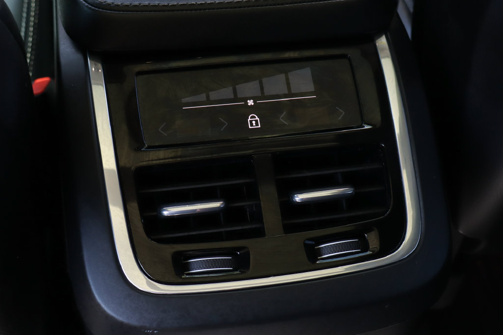 Used 2018 Volvo XC90 T6 Inscription w/ Convenience Package AWD/4WD image 39