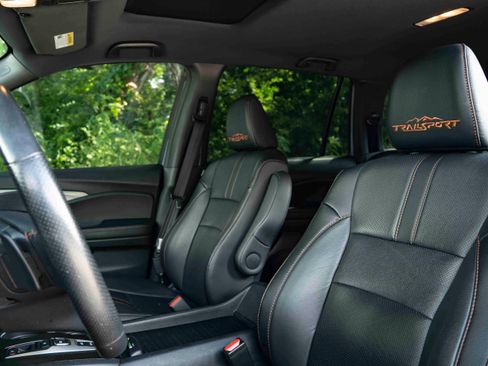 Certified 2022 Honda Passport TrailSport image 17