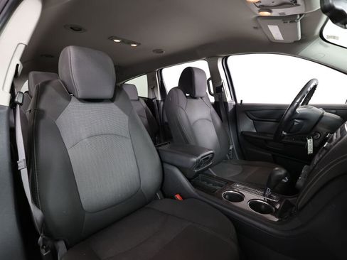 Used 2015 Chevrolet Traverse LT w/ Style and Technology Package image 24