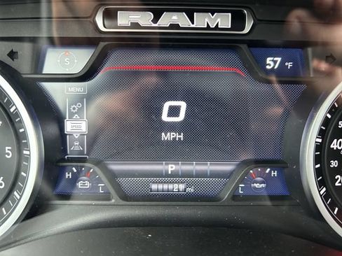 New 2026 RAM 1500 Express AWD/4WD image 31