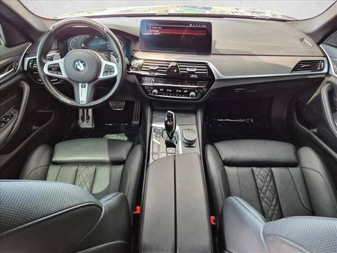 Used 2021 BMW 530i xDrive w/ M Sport Package AWD/4WD image 21