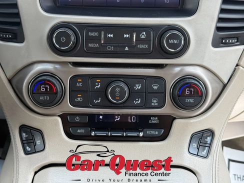 Used 2015 GMC Yukon Denali w/ Premium Package AWD/4WD image 32
