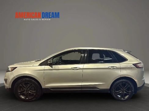 Used 2018 Ford Edge SEL w/ Equipment Group 201A AWD/4WD image 2