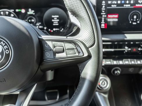 Used 2024 Alfa Romeo Tonale Veloce image 28