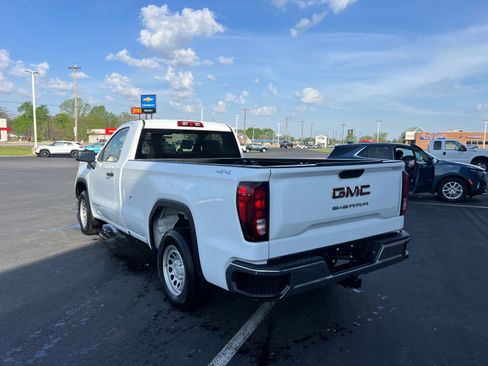 Used 2024 GMC Sierra 1500 Pro w/ Pro Value Package AWD/4WD image 3