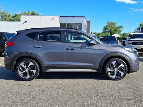 Used 2018 Hyundai Tucson Value AWD/4WD image 7