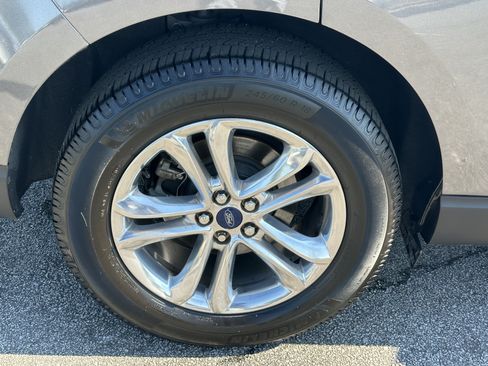 Used 2016 Ford Edge SEL w/ Equipment Group 201A FWD image 17
