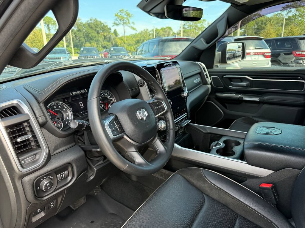 Used 2022 RAM 1500 Laramie AWD/4WD image 21