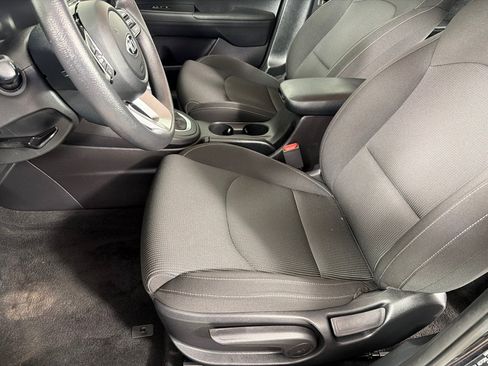 Used 2021 Kia Forte LXS FWD image 12