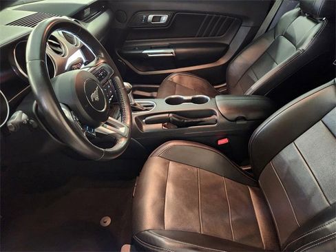 Used 2022 Ford Mustang GT Premium image 13