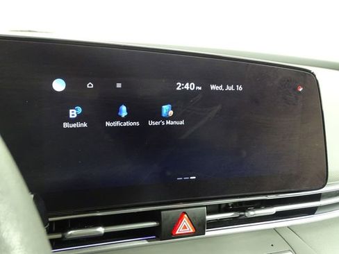 Used 2024 Hyundai Elantra SEL image 31