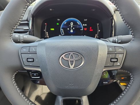 New 2026 Toyota Camry SE image 14