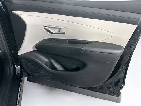 Used 2025 Hyundai Tucson SEL FWD image 32