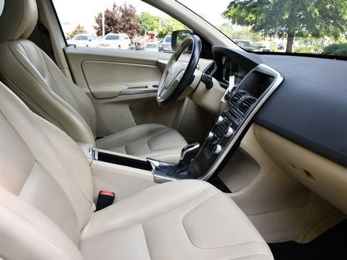 Used 2015 Volvo XC60 T5 Premier FWD image 30
