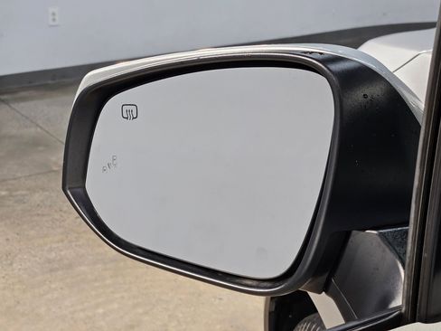 Used 2022 Toyota Sienna XLE image 22